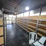 כוננית מתכת 5 מדפים לאחר התקנה אצל לקוח