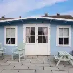 צבע-כחול-למחסן-עץ