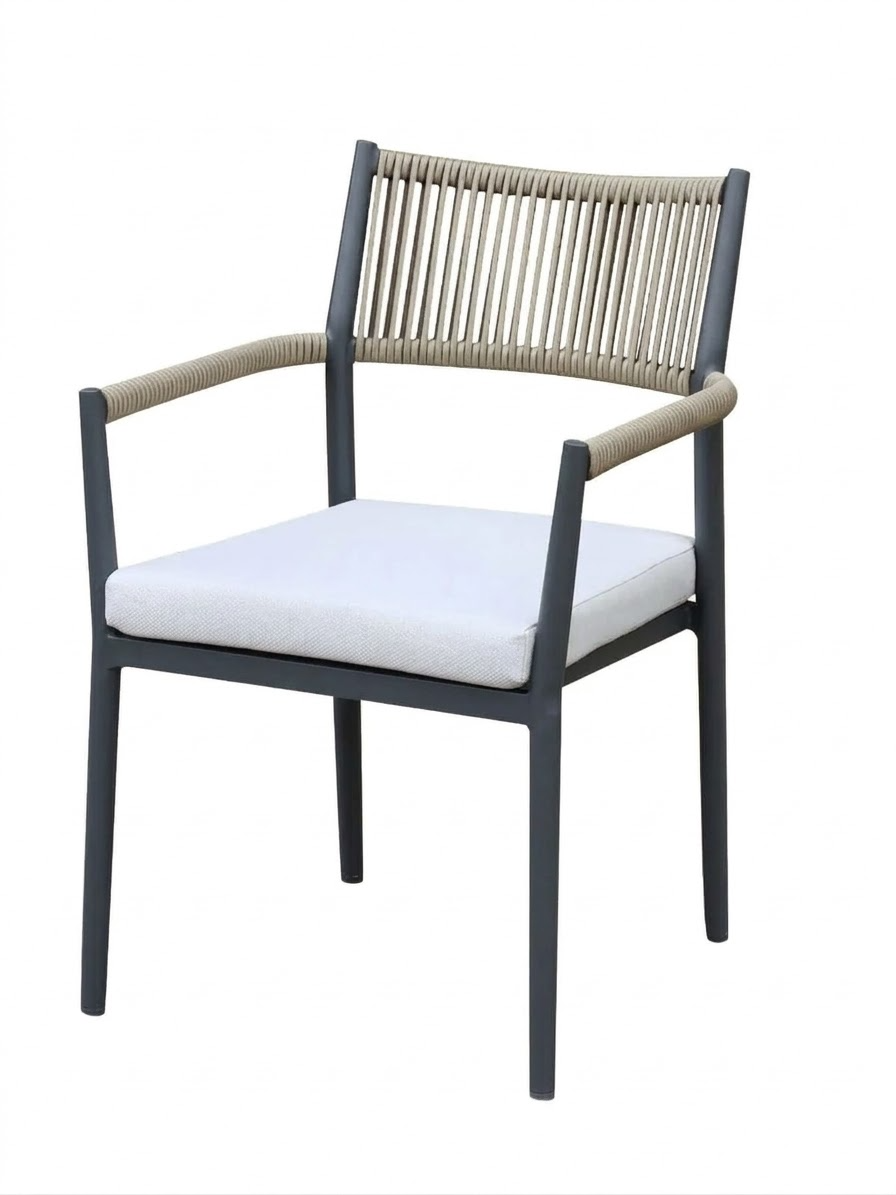 כיסא לגינה ולמרפסת דגם פילדלפיה משלדת אלומיניום, שילוב חבלי רצועה ומושב מרופד